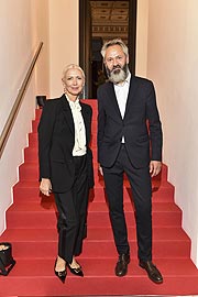 Michael Buhrs (Direktor Museum Villa Stuck),  Christiane Arp (Chefredakteurin VOGUE Germany) / VOGUE Preview Ausstellung in der Villa Stuck in M&uuml;nchen am 08.10.2019 / Foto: BrauerPhotos / G.Nitschke fuer VOGUE Deutschland